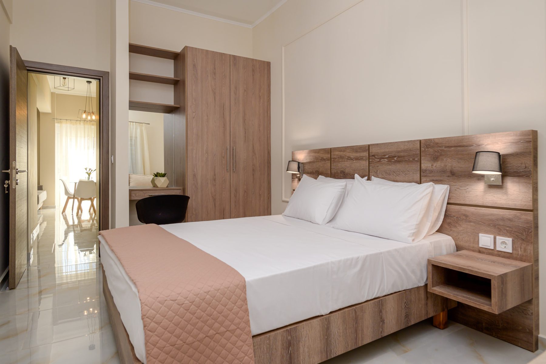 Cozy apartment with yard — Orea Homes, Αμμουδιά